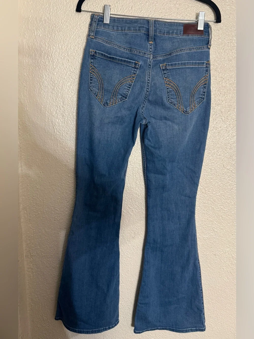Hollister Y2K Mid-Rise Blue Flare bell bottom Jeans size 4R